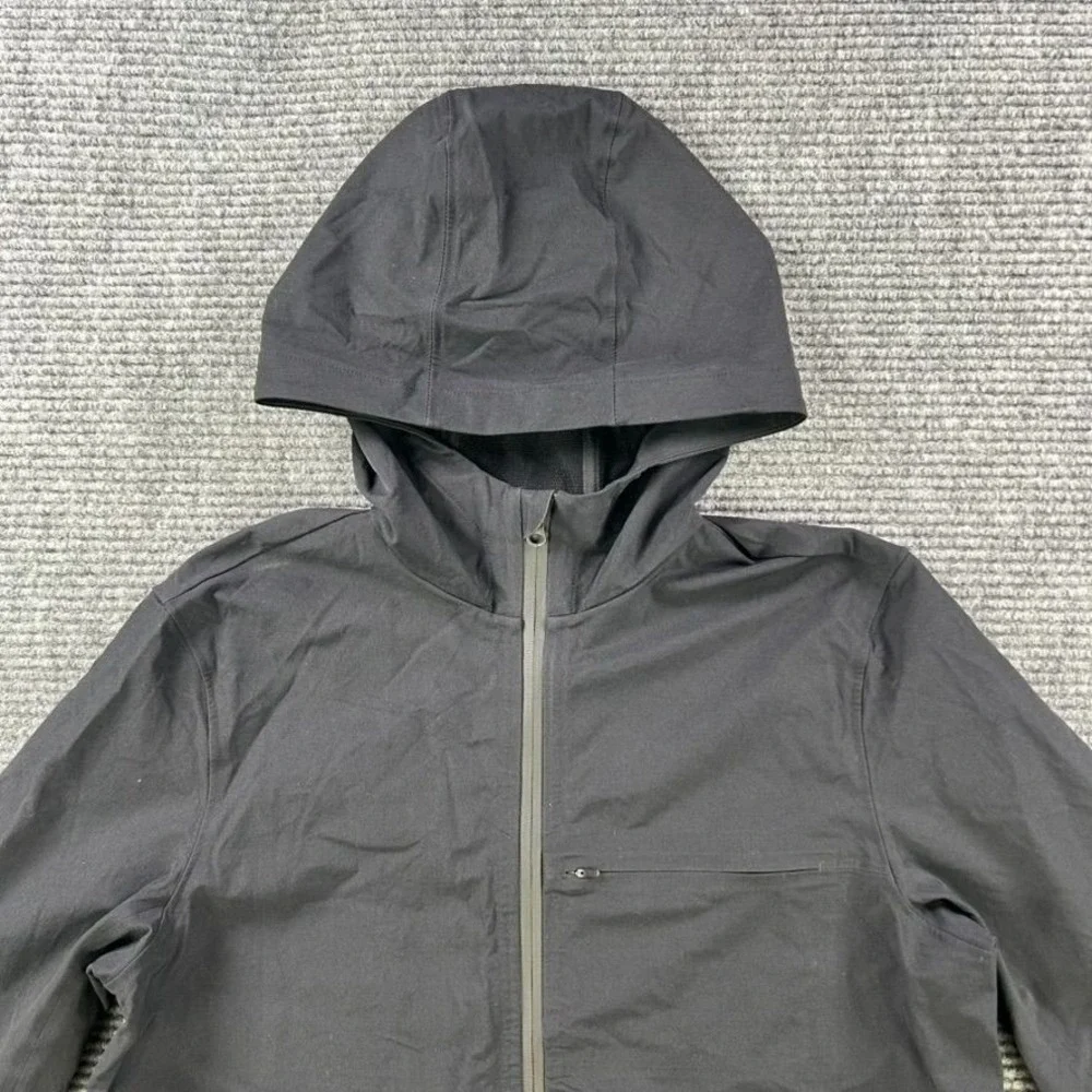 Outdoor Voices Black Full Zip Hooded Jacket Men Small Lightweight Athleisure Gym